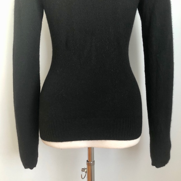 Classic Black Josef V-Neck Cashmere Cardigan - Picture 9 of 11